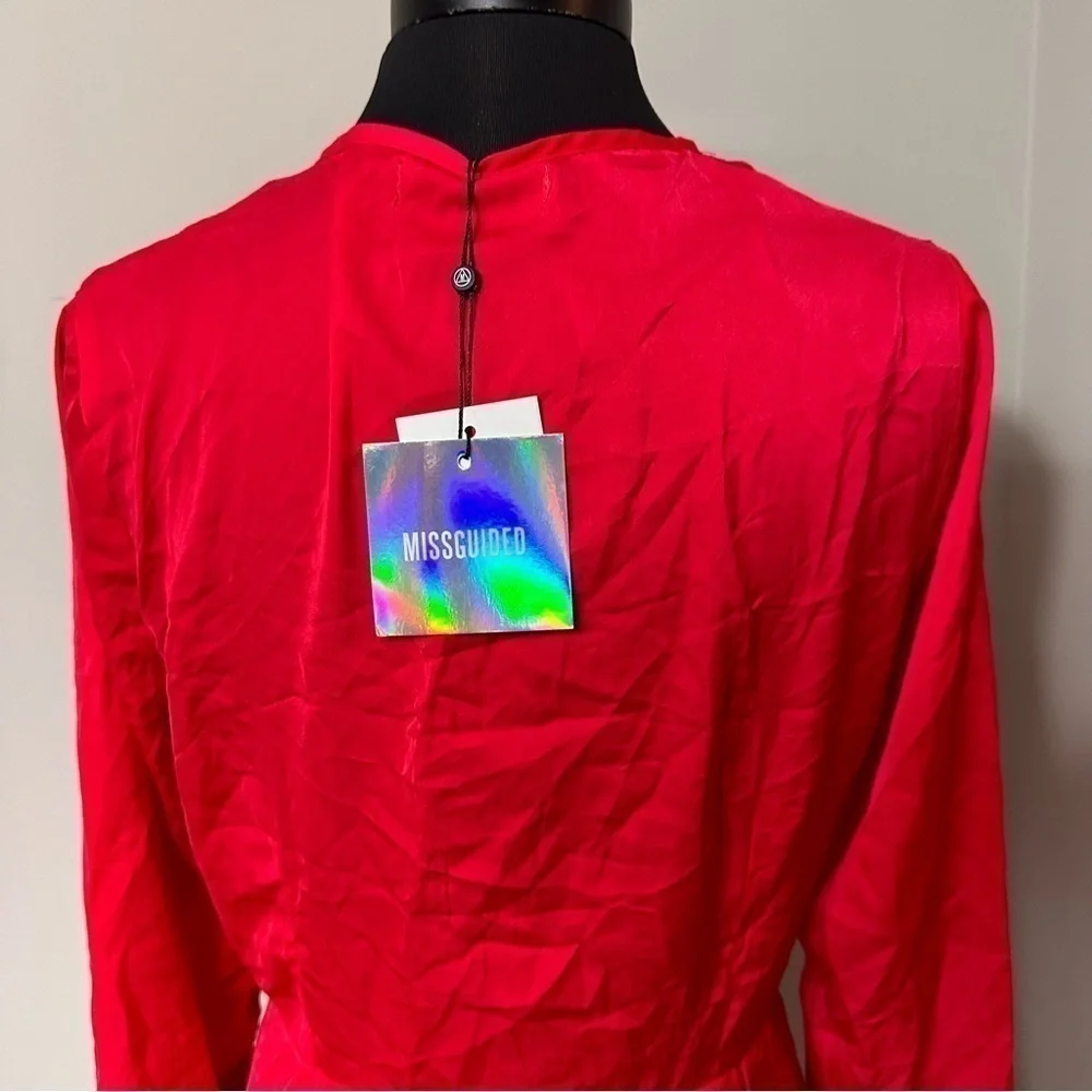 NWT Missguided Red Wrap Dress in Size 10 - Picture 7 of 8